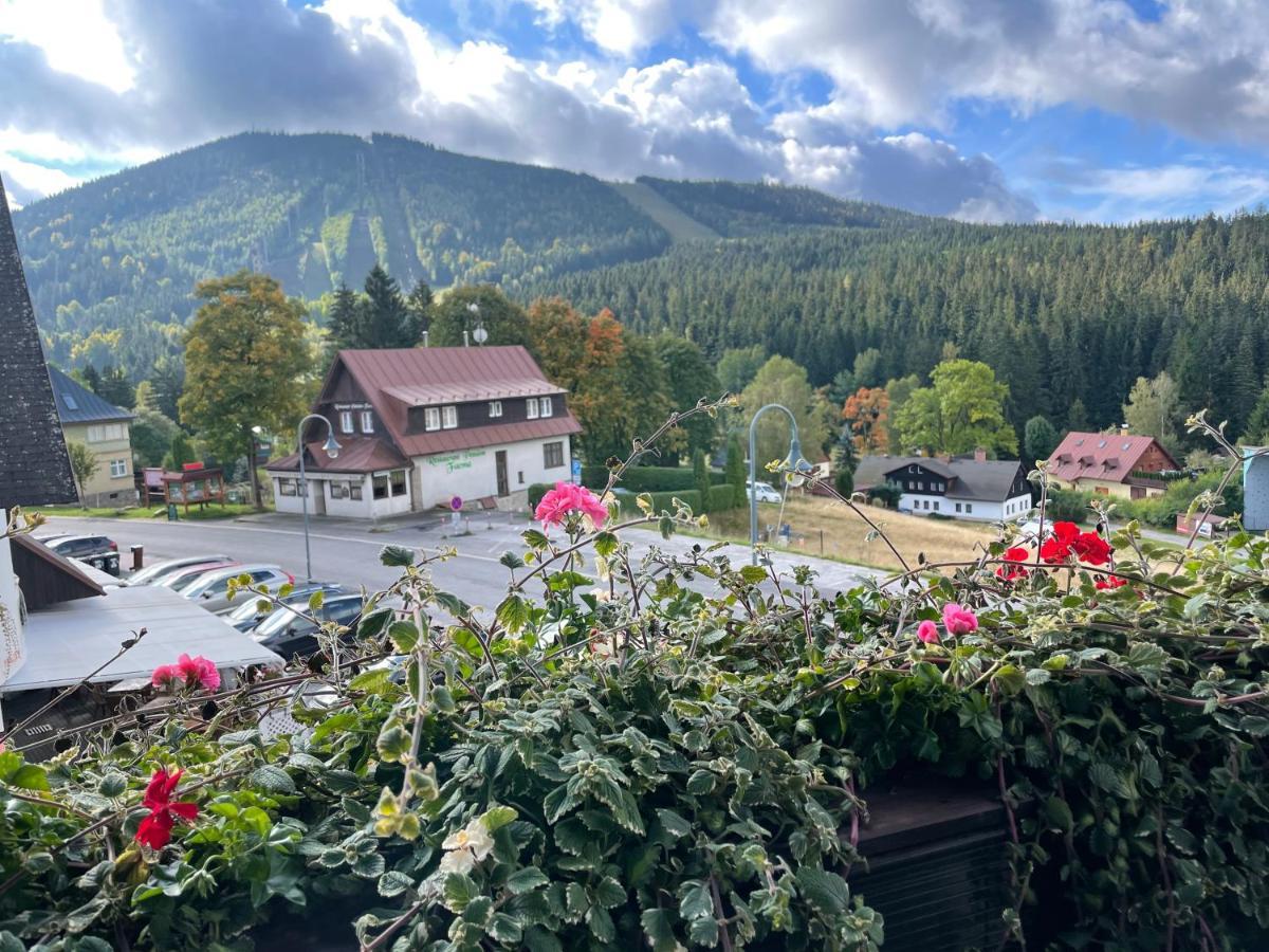 Grand Harrachov Pension V Centru Kültér fotó